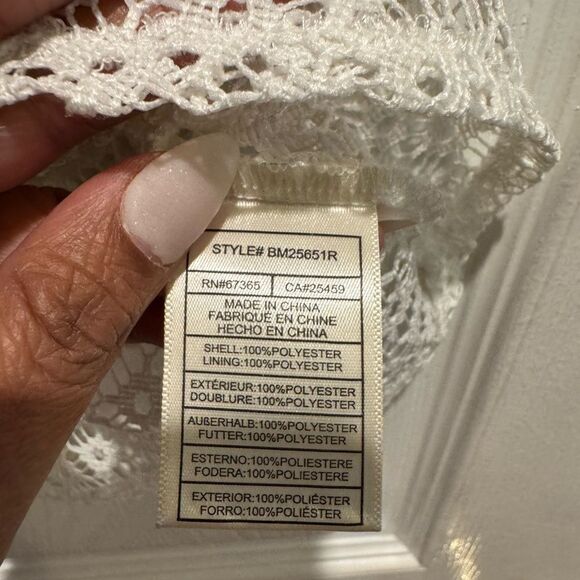 Steve Madden key to my heart White Lace Women’s Top in size large - Picture 6 of 9